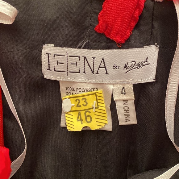 Gown - Picture 6 of 6